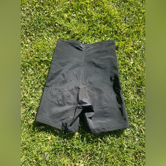 60s Vintage Black Girdle Shorts w Lace Detailing - Picture 2 of 7